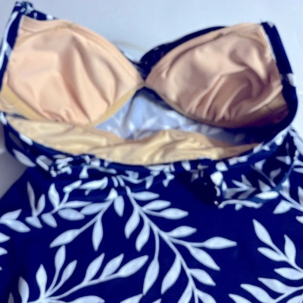 Lands’ End Tankini Twist,Swim Top, Sz 2, Bust 33, 34, Geo,Underwire‌, NWOT